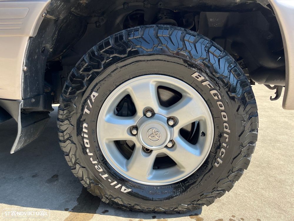 Toyota Land Cruiser - 15