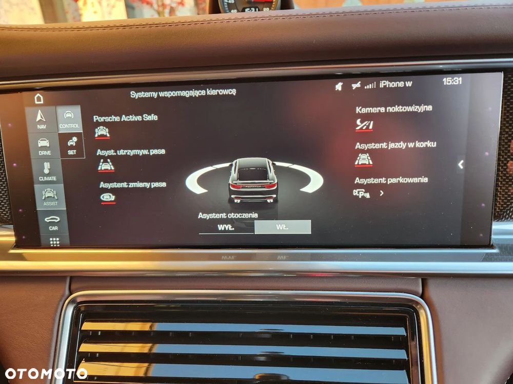 Porsche Panamera Turbo - 32