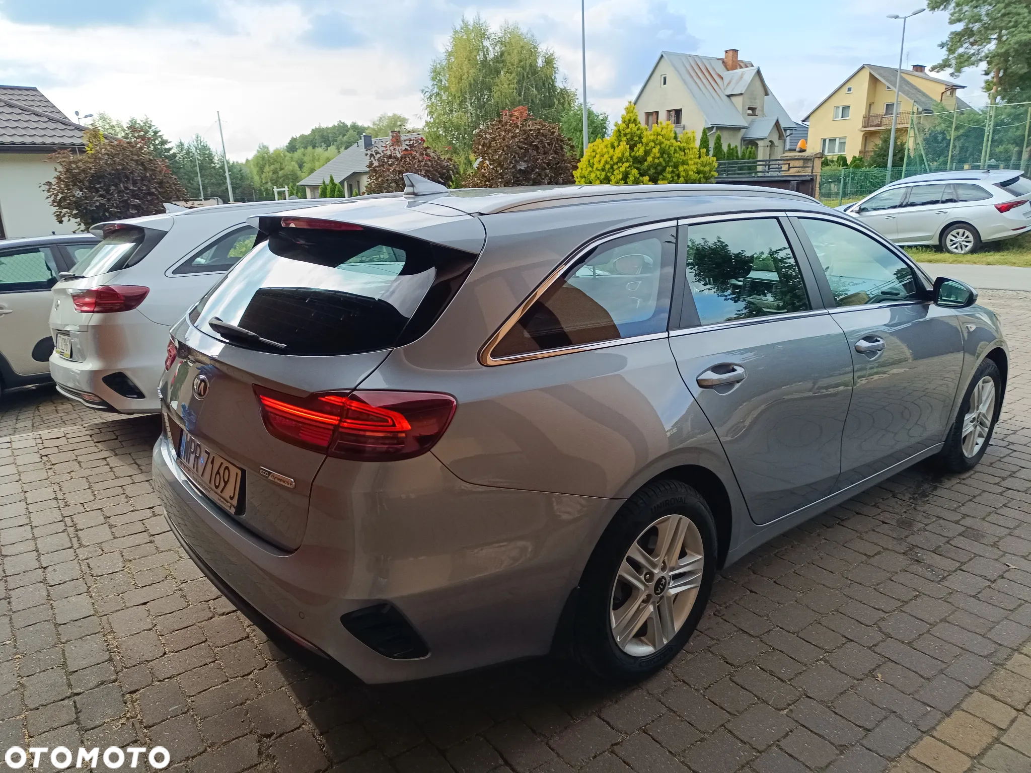 Kia Ceed 1.6 CRDi mHEV M - 4