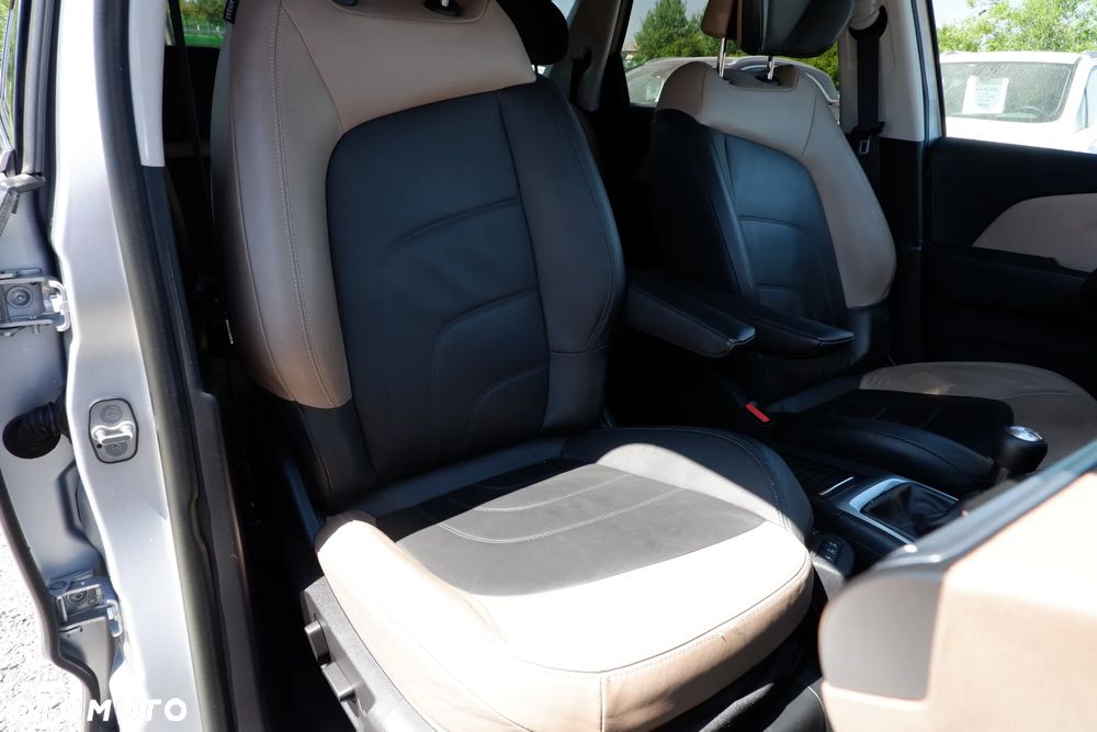 Citroën C4 Picasso - 10