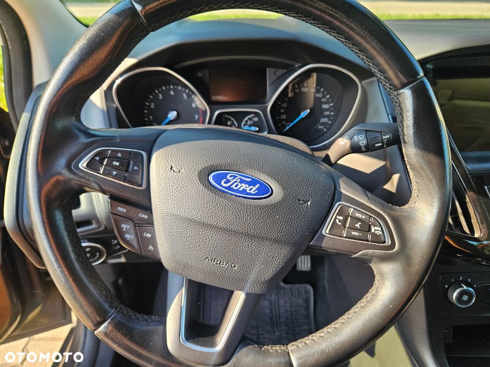 Ford Focus 1.6 Gold X - 18