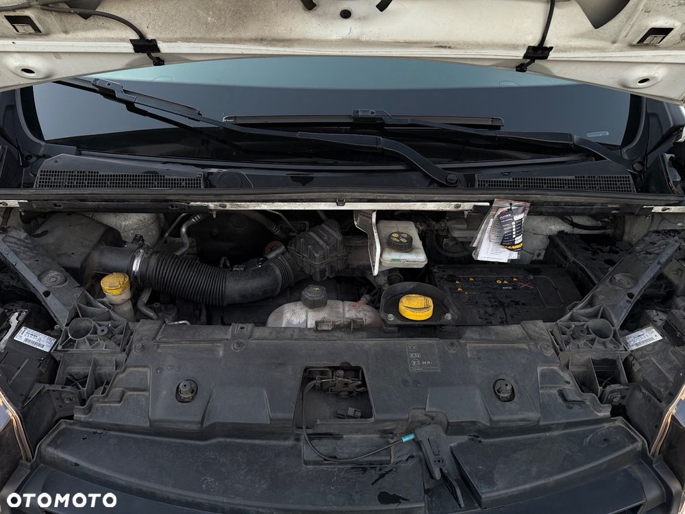 Renault Trafic - 19