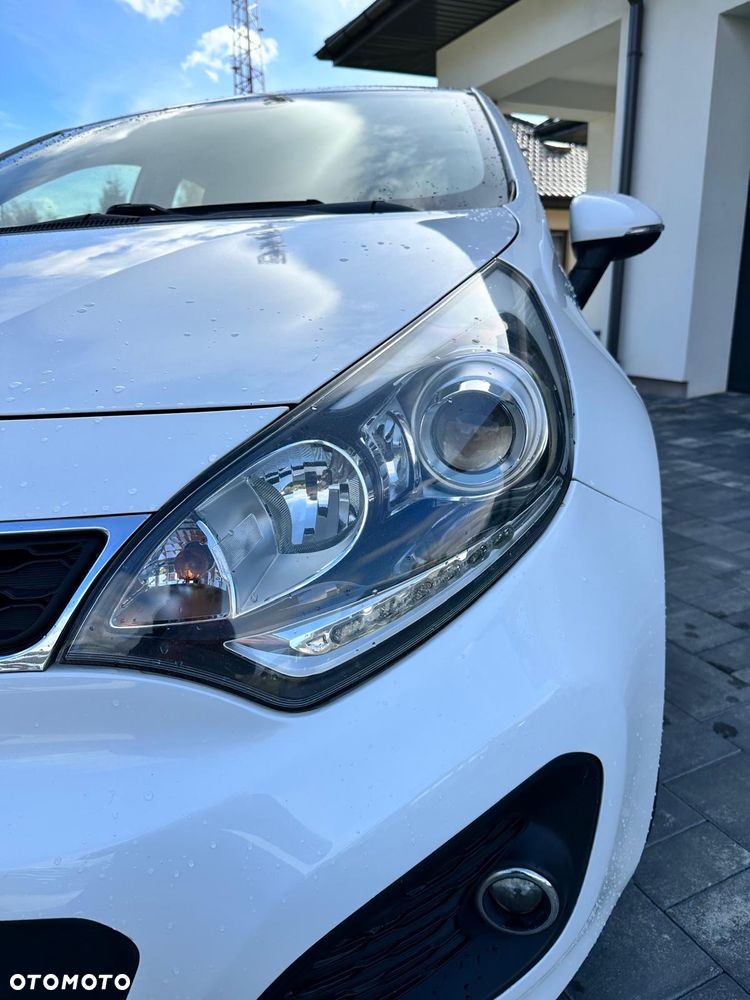 Kia Rio 1.2 Dream Team Edition - 10