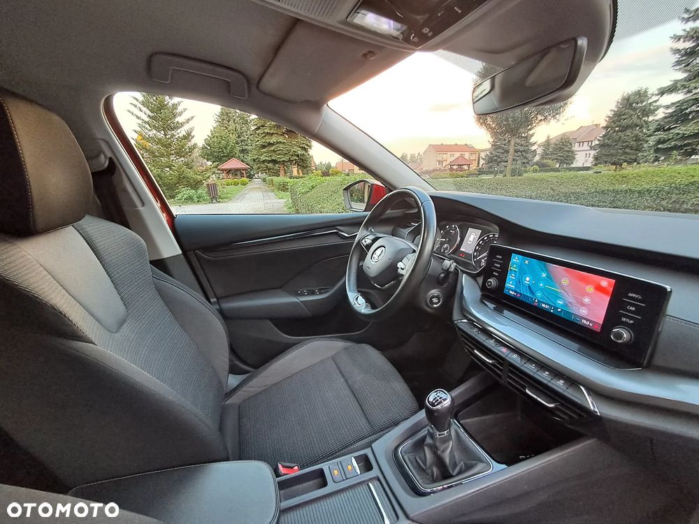 Skoda Octavia 1.5 TSI ACT Active - 26
