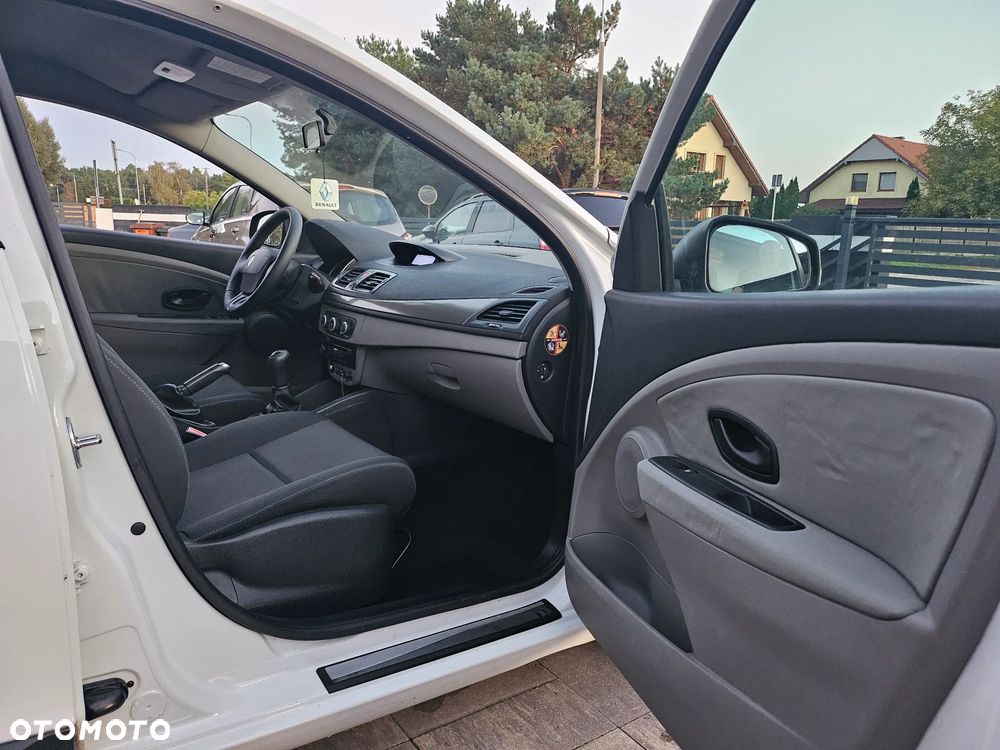 Renault Megane - 11