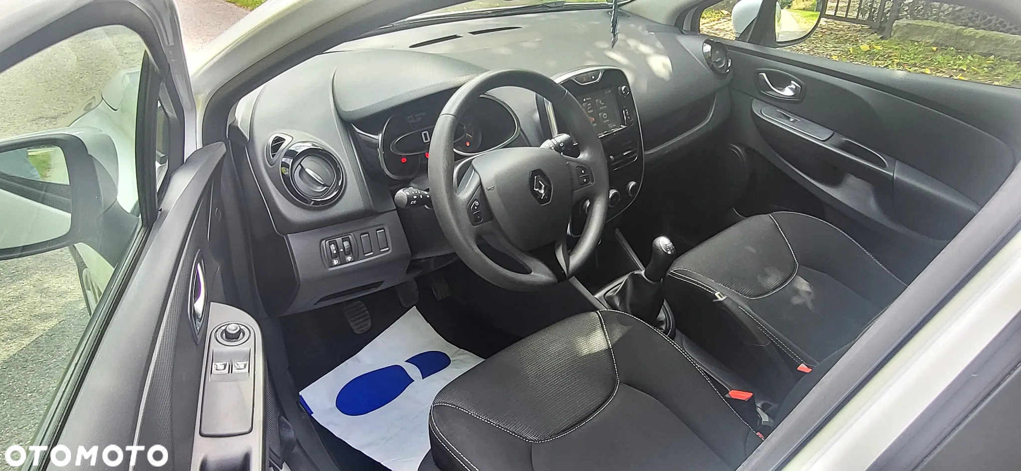 Renault Clio 1.2 16V 75 Dynamique - 22