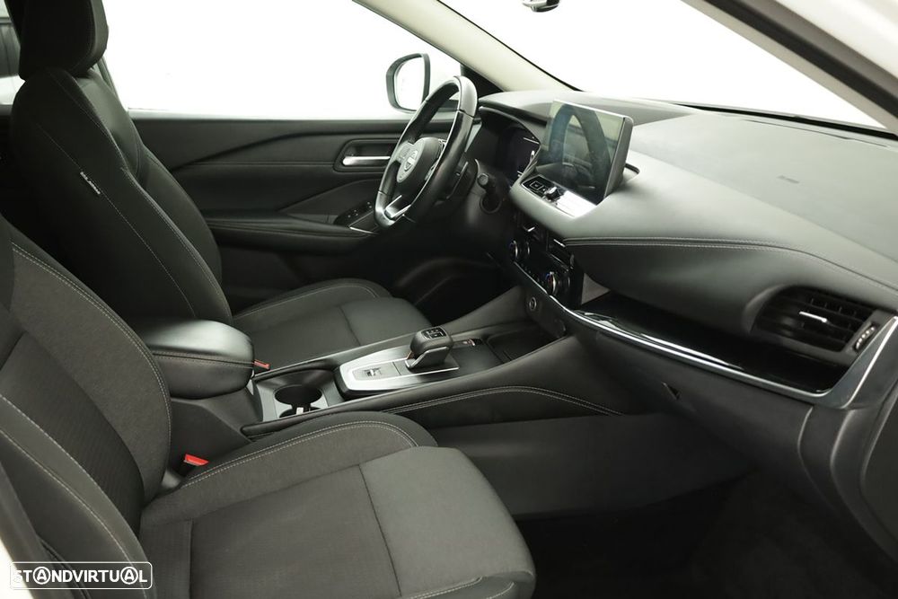 Nissan Qashqai 1.3 DIG-T N-Connecta Xtronic - 21