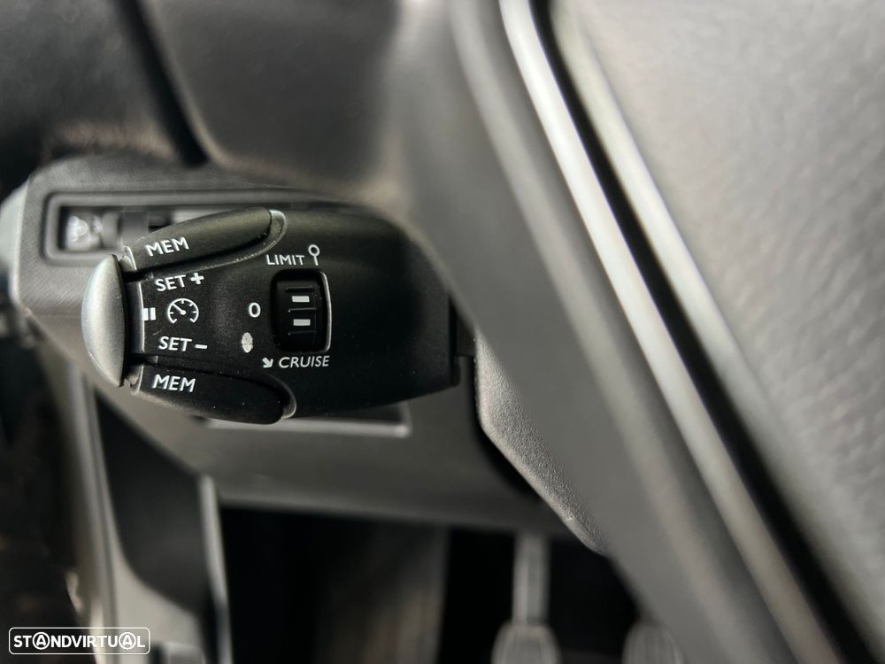 Peugeot 3008 1.5 BlueHDi Active - 12
