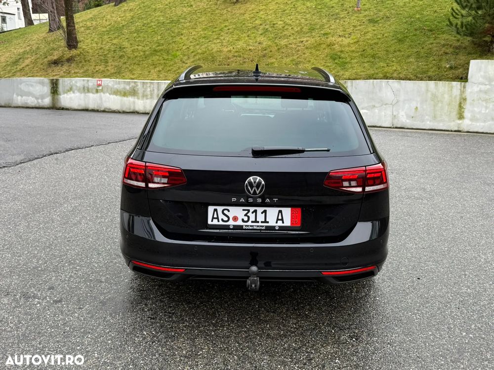 Volkswagen Passat Variant 2.0 TDI SCR DSG Elegance - 31