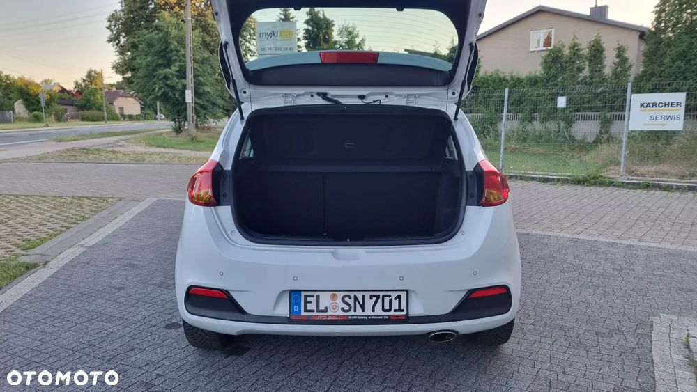 Kia Ceed 1.4 CVVT Fifa World Cup Edition - 8