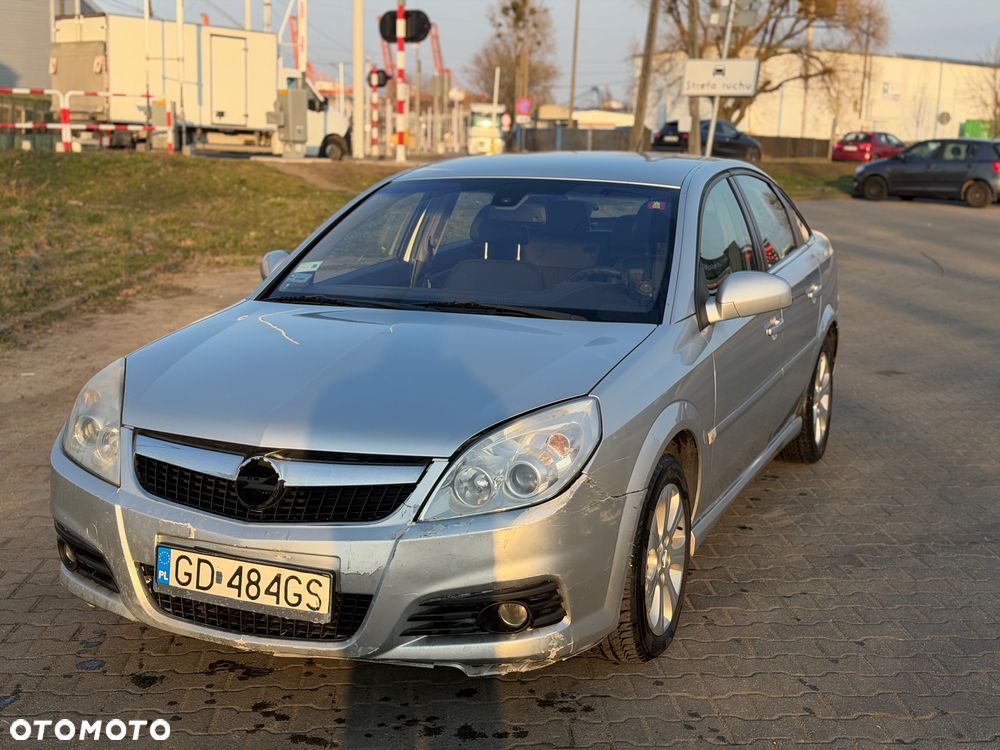 Opel Vectra 1.9 CDTI Cosmo - 2