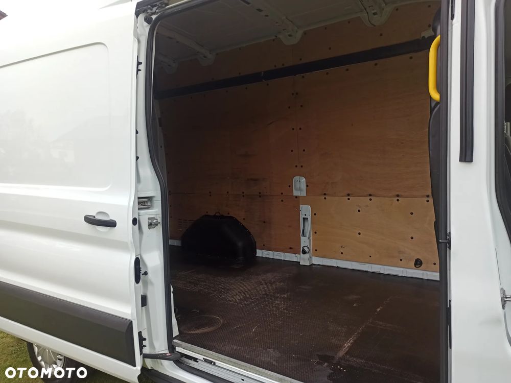 Ford Transit - 20