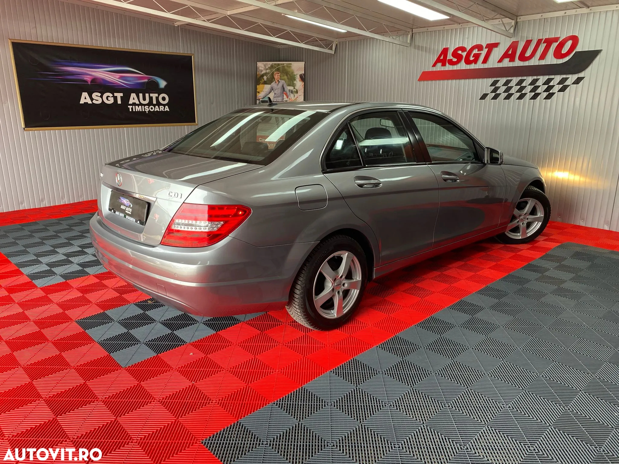 Mercedes-Benz C - 7