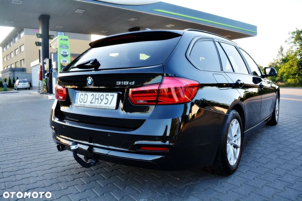 BMW Seria 3 318d - 16