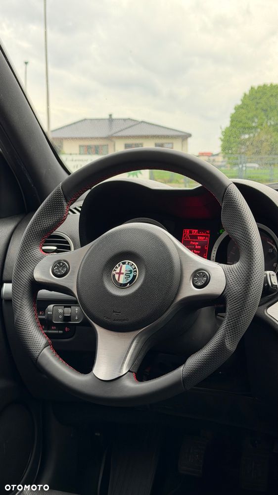 Alfa Romeo 159 1.9 JTDM 16V DPF ti - 32