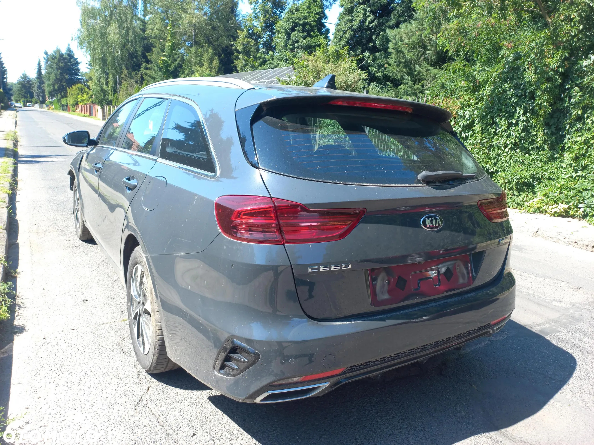 Kia Ceed SW 1.6 GDI DCT OPF Plug-in-Hybrid Platinum - 3