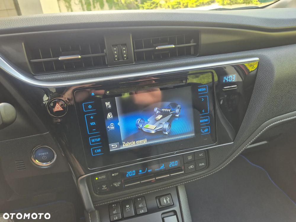 Toyota Auris - 22
