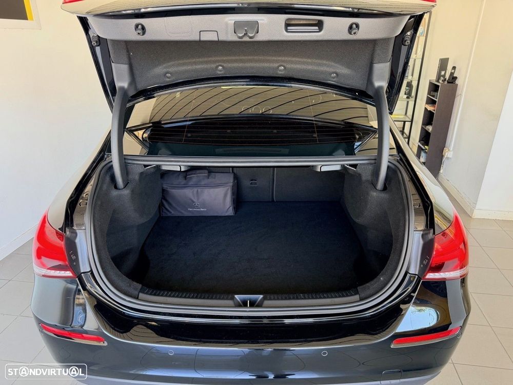 Mercedes-Benz A 250 - 40