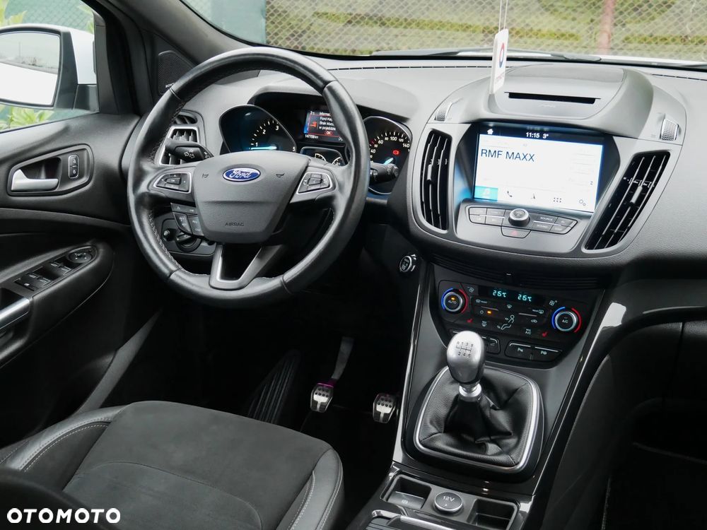 Ford Kuga 2.0 TDCi AWD ST-Line - 24