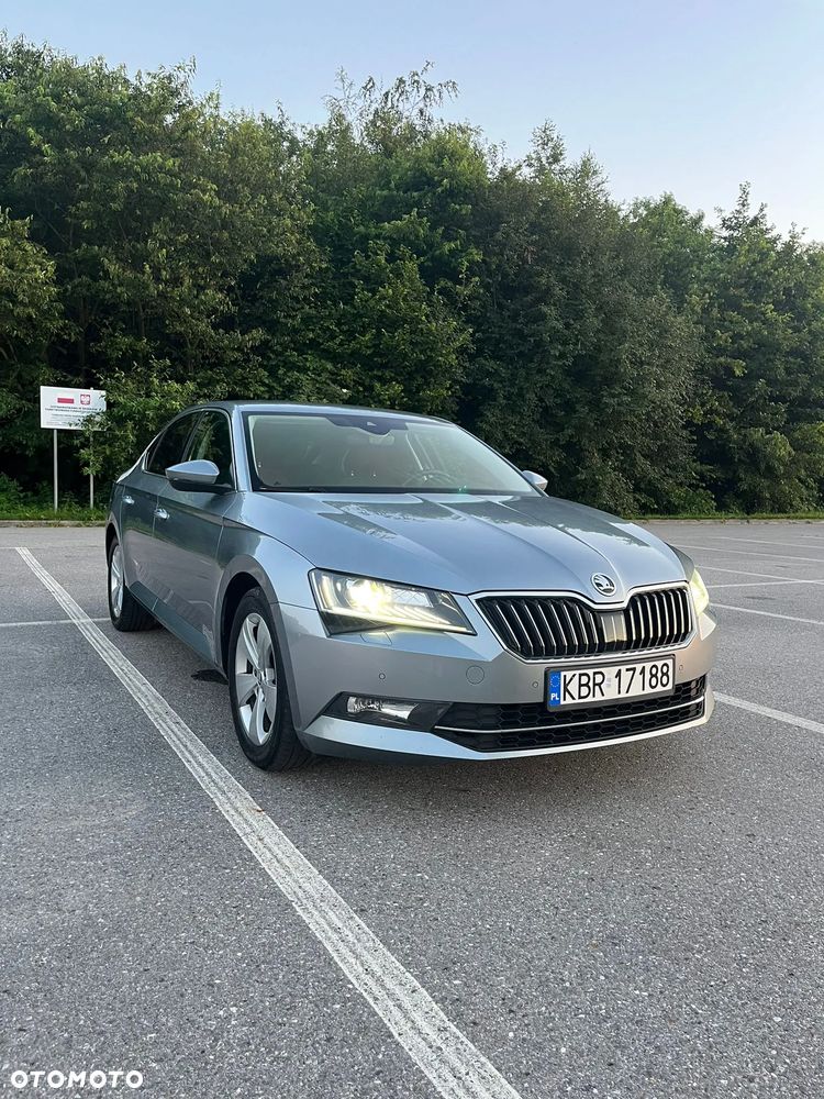 Skoda Superb 2.0 TDI Style DSG7 - 9