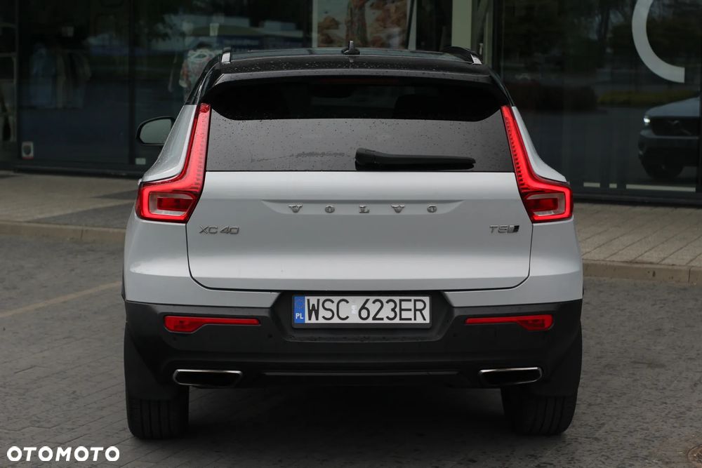 Volvo XC 40 T5 AWD R-Design - 14