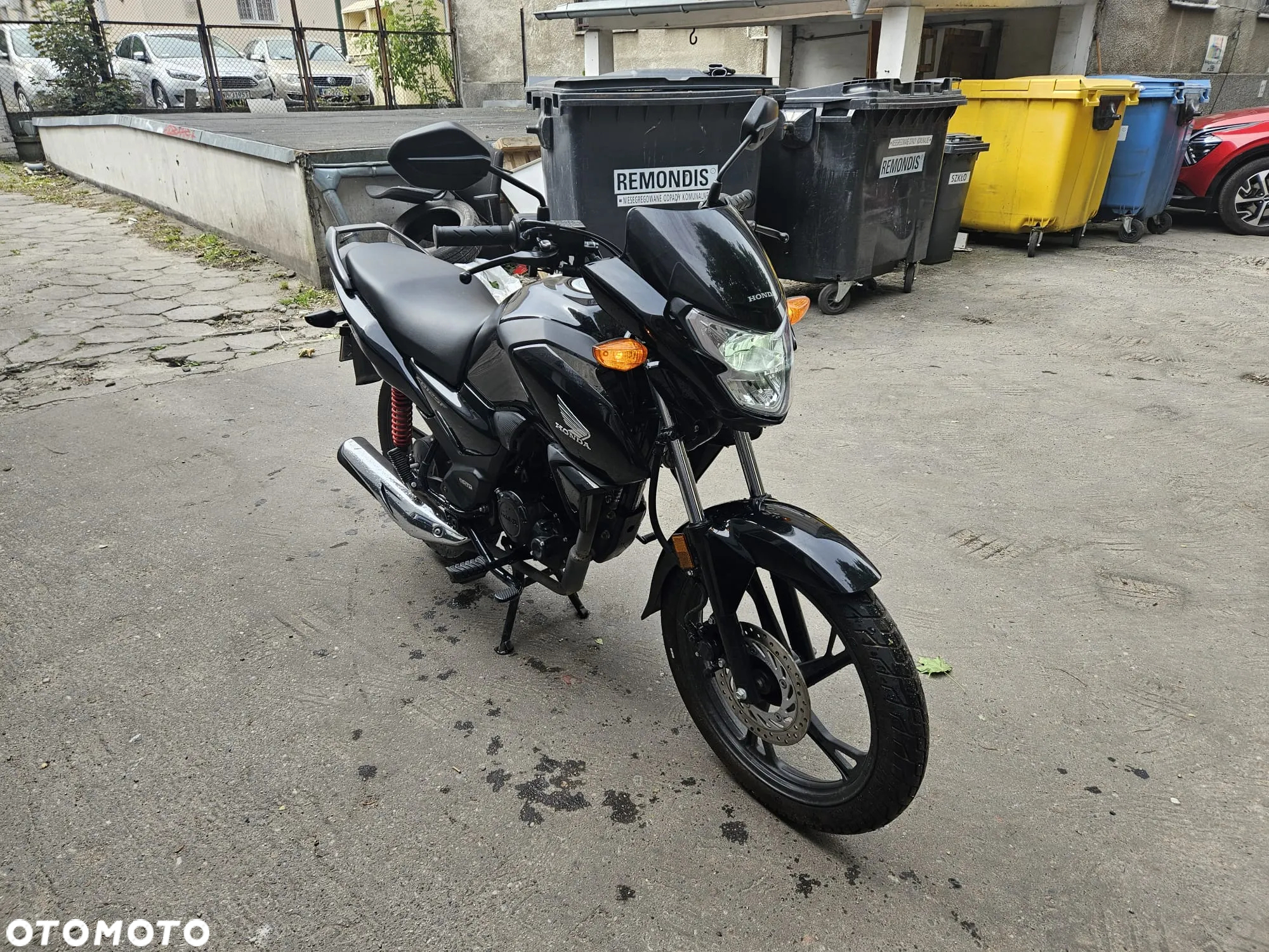 Honda CBF - 2