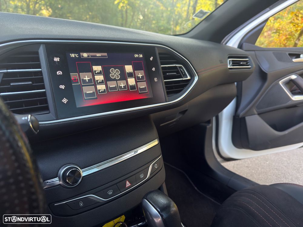 Peugeot 308 BlueHDi FAP 180 EAT8 Stop & Start GT - 11