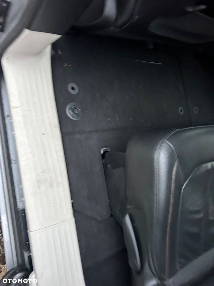 Chrysler Pacifica - 21