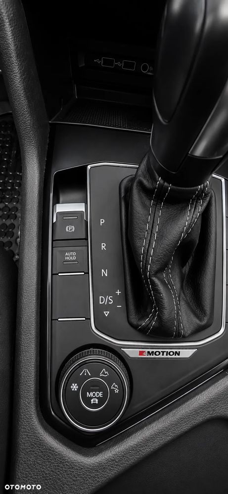 Volkswagen Tiguan - 13