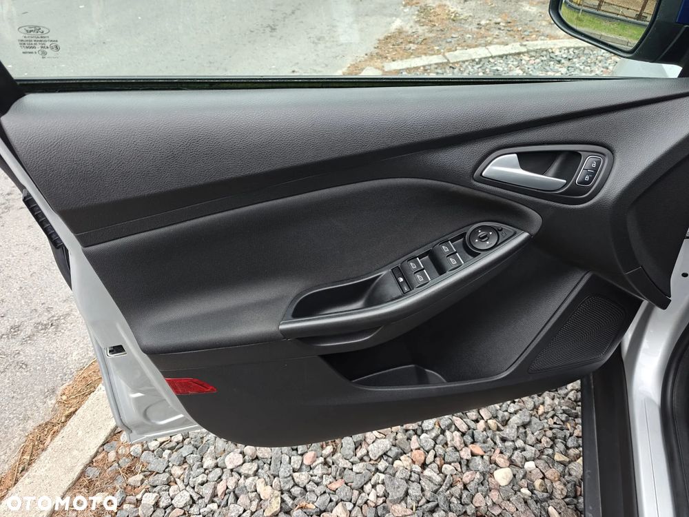 Ford Focus - 14
