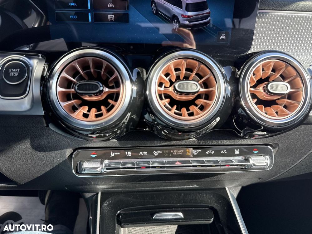 Mercedes-Benz EQB 300 4MATIC - 23