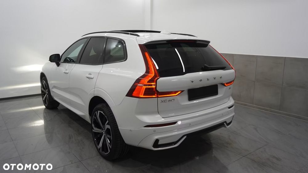 Volvo XC 60 B4 B Plus Dark - 7
