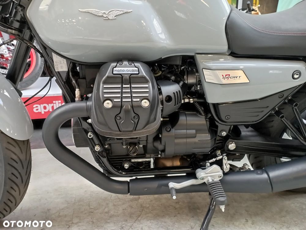 Moto Guzzi V7 - 19
