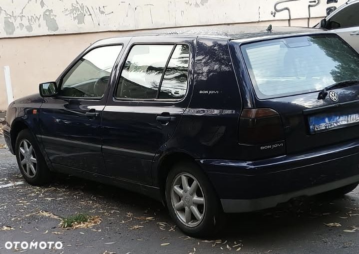 Volkswagen Golf 1.9 GL TDI - 9