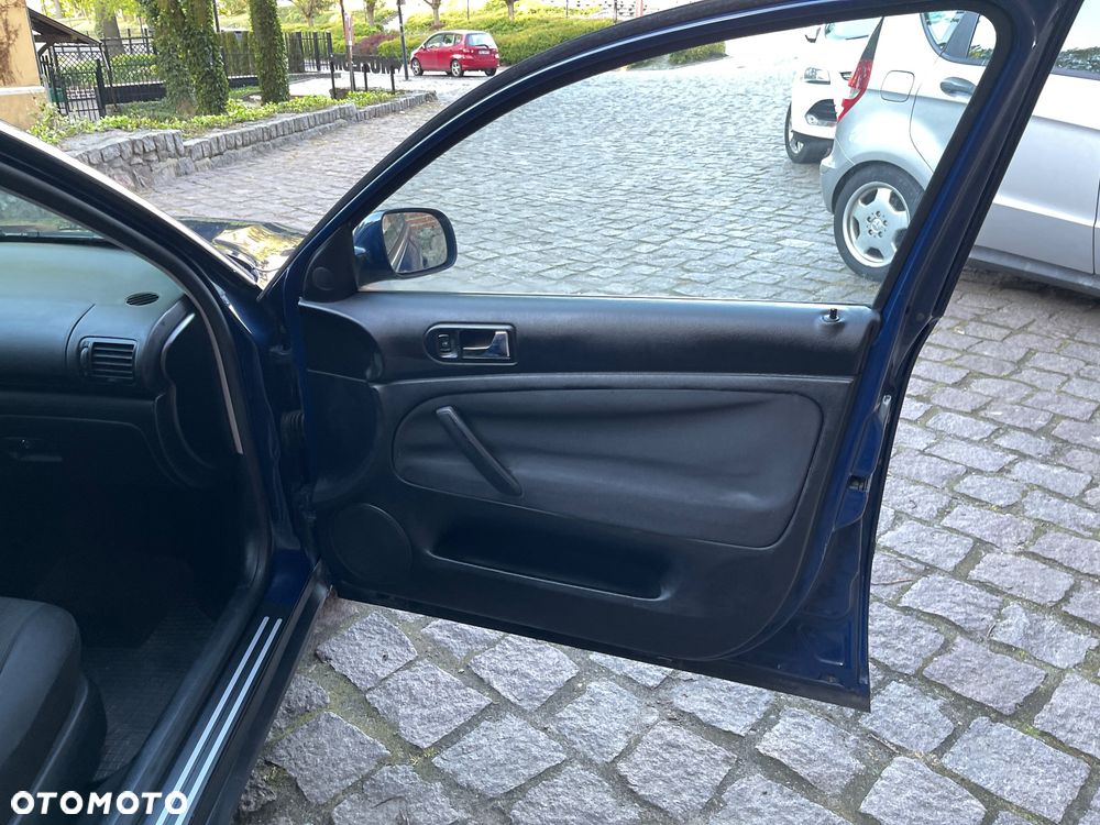 Volkswagen Passat 2.0 Comfortline - 17