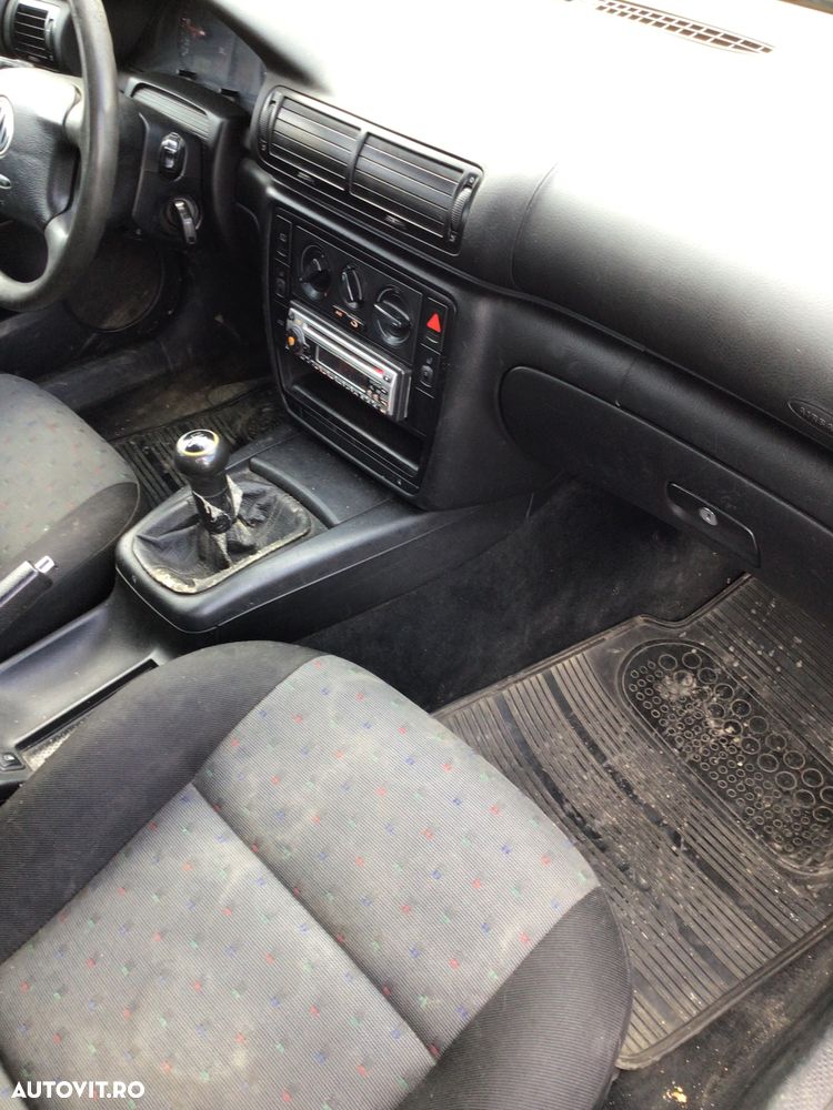 Volkswagen Passat - 7