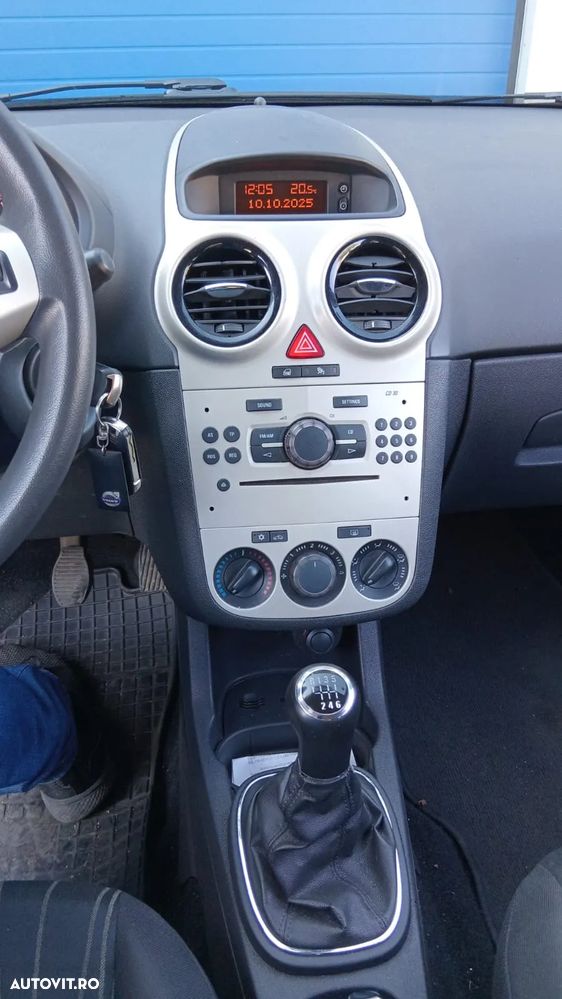 Opel Corsa 1.3 CDTI Essentia - 5