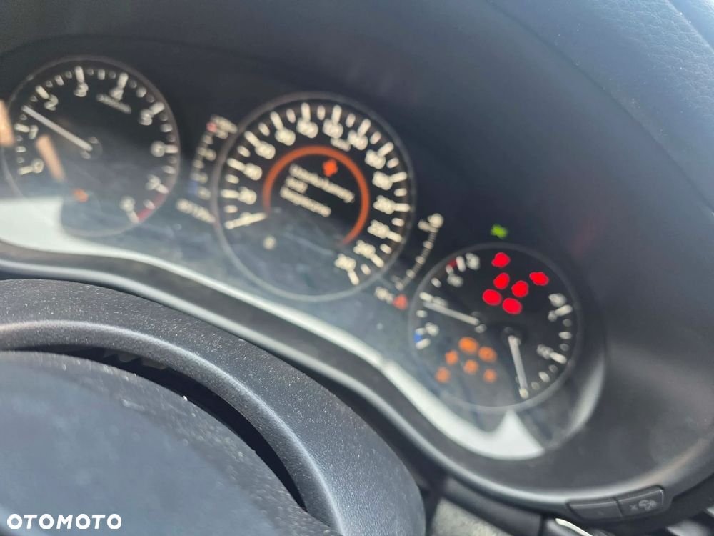 Mazda 3 e-SKYACTIV-G 2.0 M HYBRID - 5