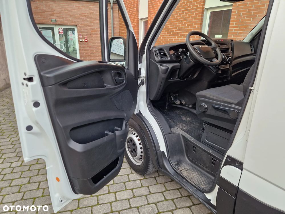 Iveco Daily 35S16 Brygadowy Max LONG Osobowy Automat Hak - 18