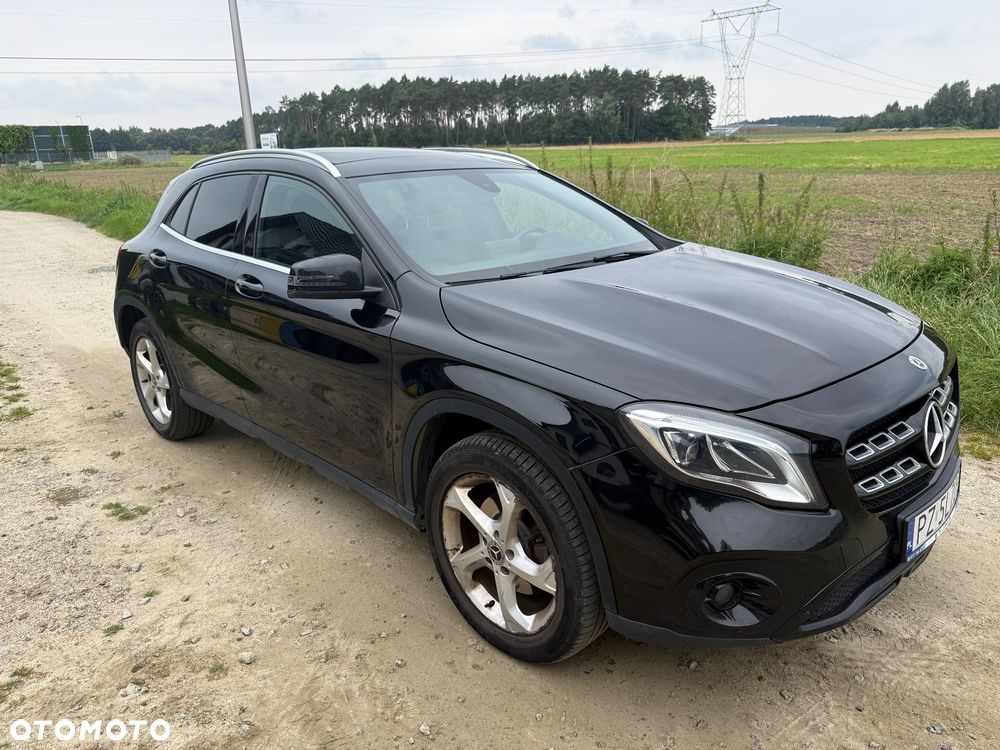 Mercedes-Benz GLA 250 4-Matic - 10