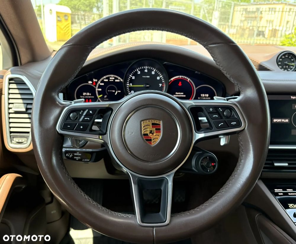 Porsche Cayenne E-Hybrid - 12