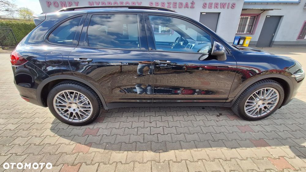 Porsche Cayenne - 6