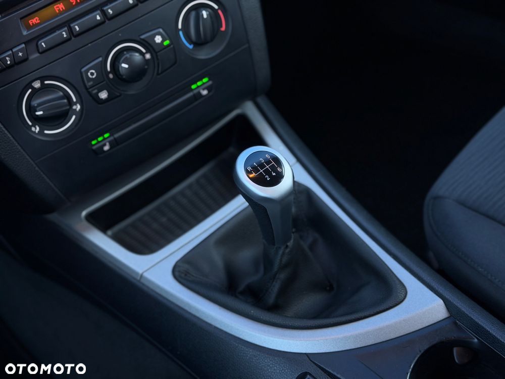 BMW Seria 1 116i - 19