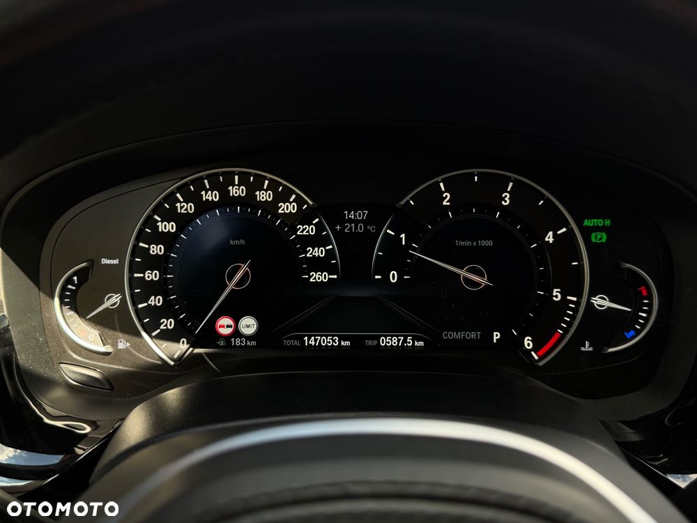 BMW Seria 5 520d xDrive M Sport sport - 14