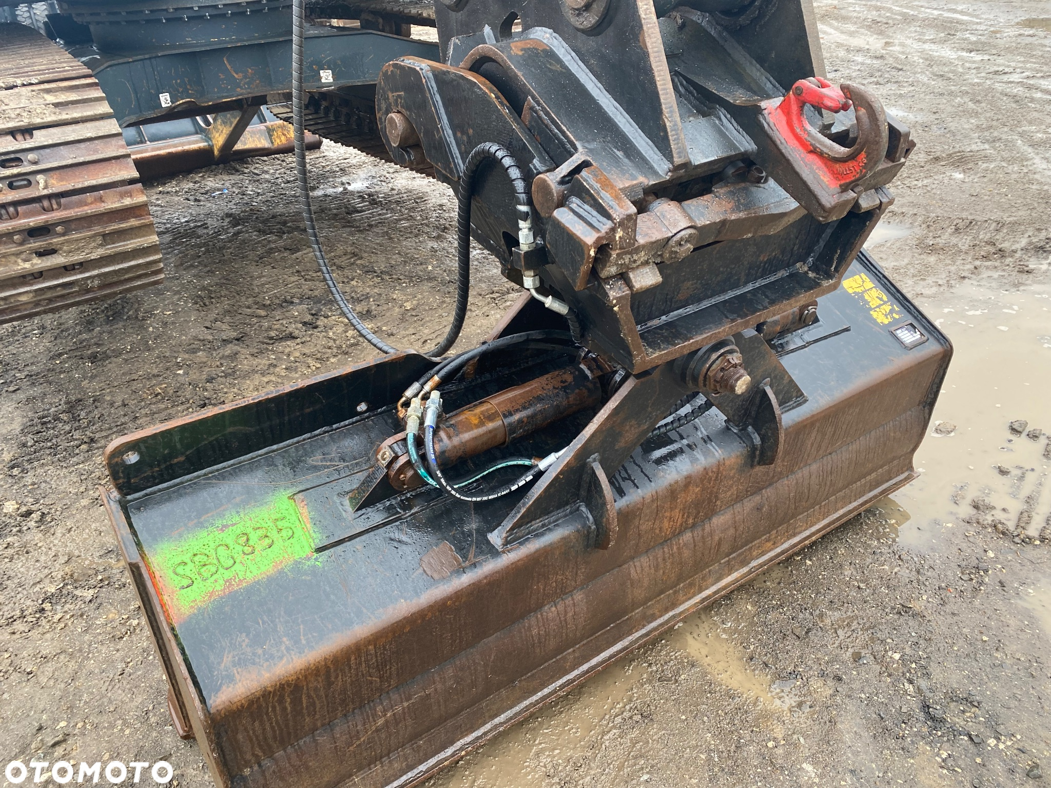 Hyundai HX130 LCR - 24