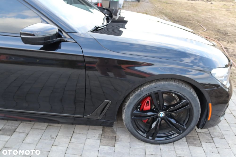 BMW Seria 7 740Li - 10