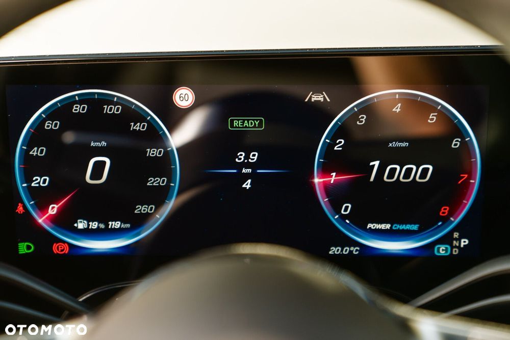 Mercedes-Benz GLB - 18