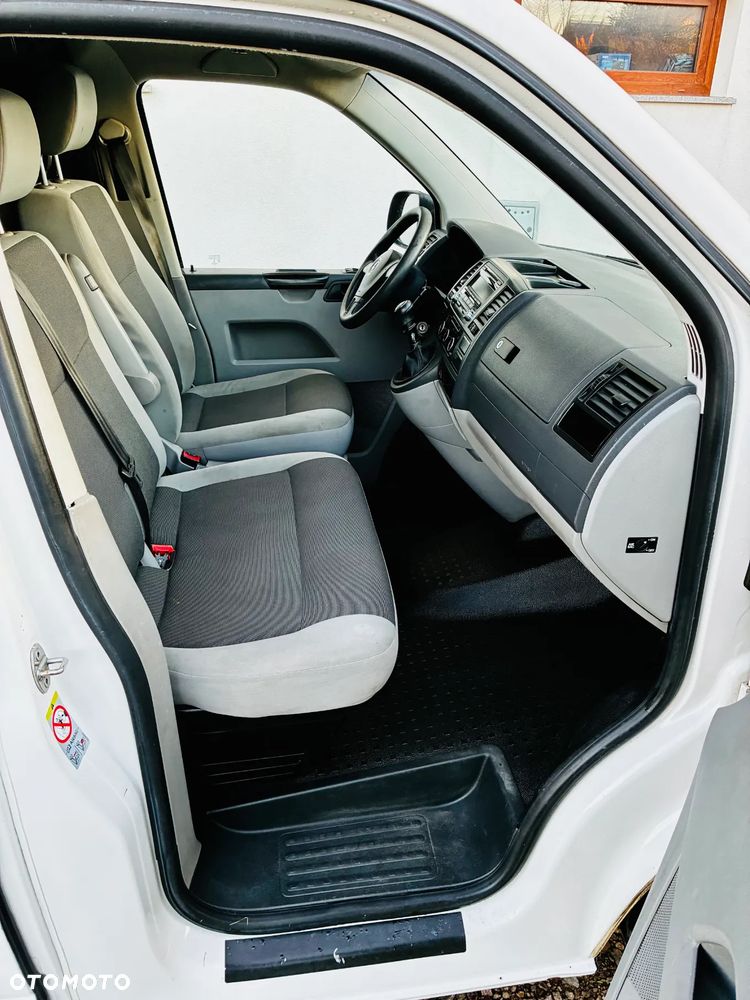 Volkswagen Transporter - 8
