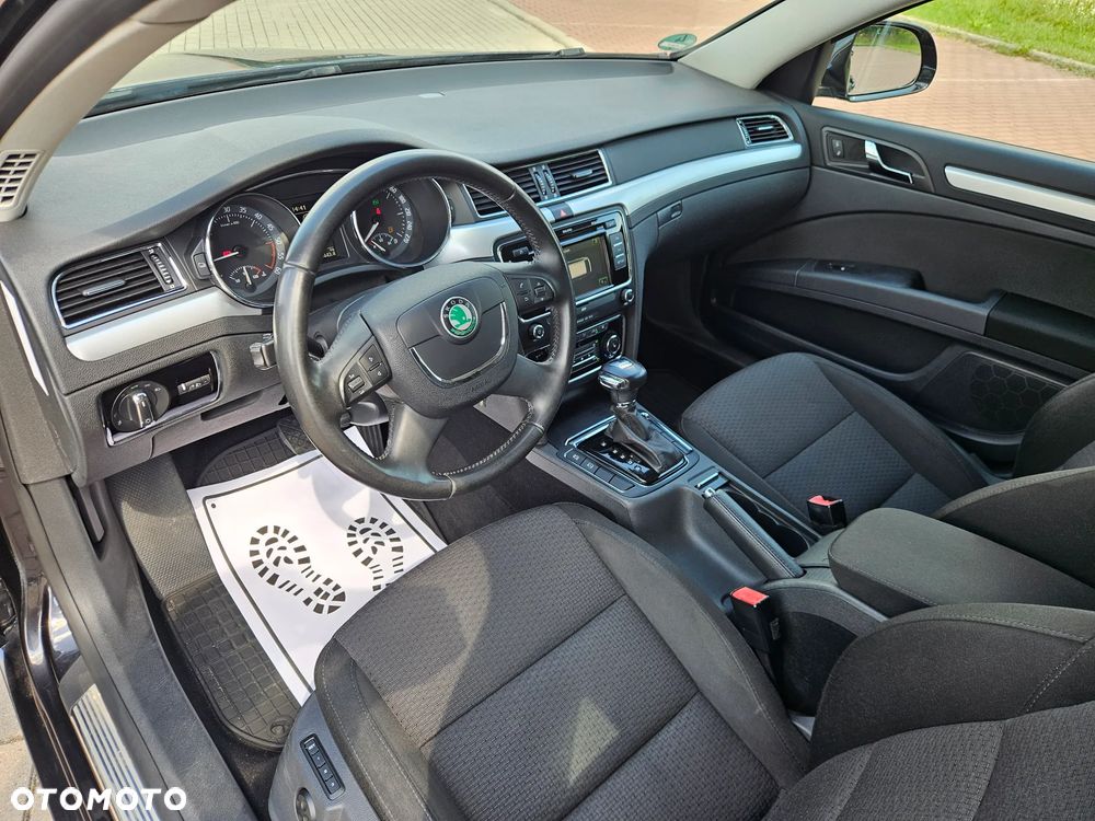 Skoda Superb 2.0 TDI DSG Exclusive - 8