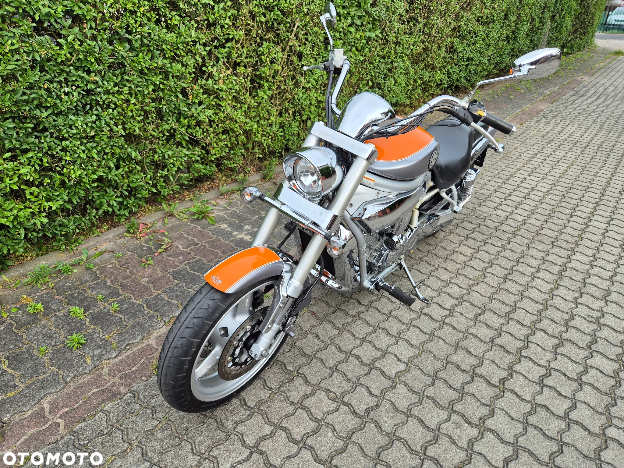 Hyosung GV - 13